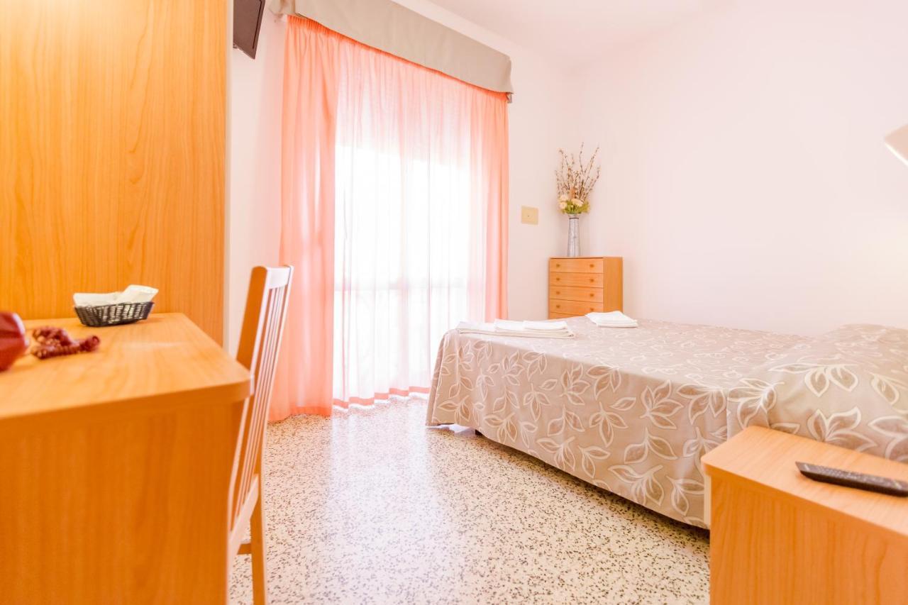 Hotel Bagli 里米尼 外观 照片
