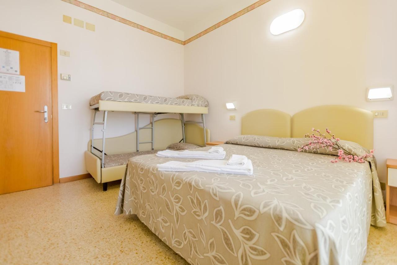 Hotel Bagli 里米尼 外观 照片