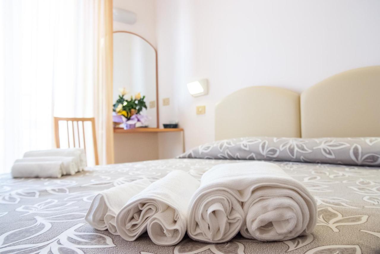Hotel Bagli 里米尼 外观 照片