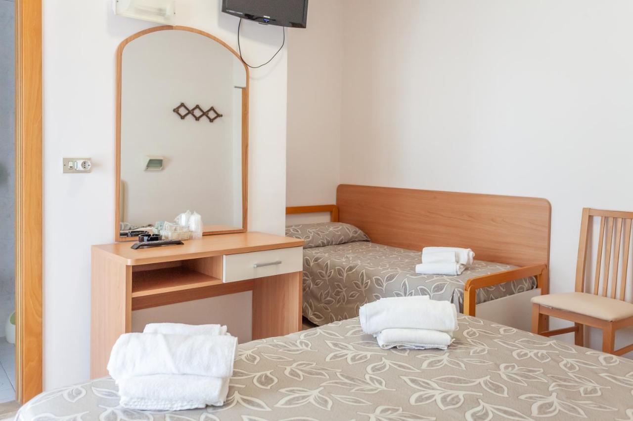 Hotel Bagli 里米尼 外观 照片